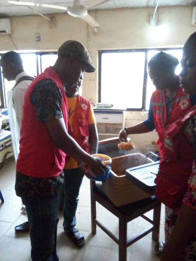 cross_imo's tweet photo. Day 2 OF OUR FMC PROGRAM, FEEDING THE PATIENTS AS USUAL https://t.co/F2tjmx4Z2d