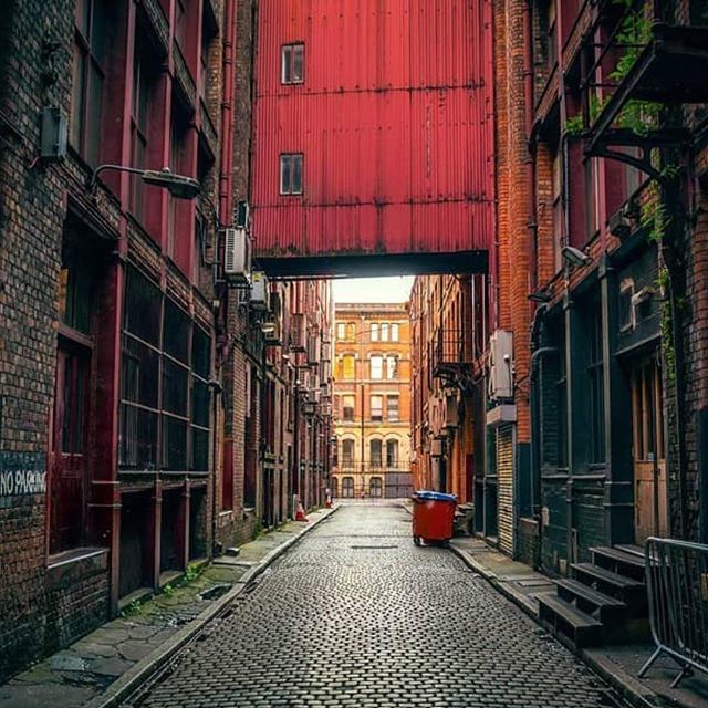 McrPulse's tweet photo. Lizard Street | Picture from @0161manchester .
.

#manchester #igersmcr
#mcruk #wearemcr #mancmade #canon5diii #manchesterpiccadilly #architecture #manchestereveningnews #sky #thisismcr #riverirwell #exploremcr #discovermcr #crossstreet #lovinmcr #canon5dmarkiii #mcr_collective # https://t.co/ZbGSb61GZe