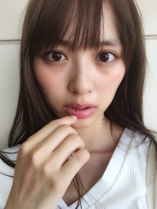 あーる 内田理央ちゃん頬骨結構出てるのにほんとに可愛い