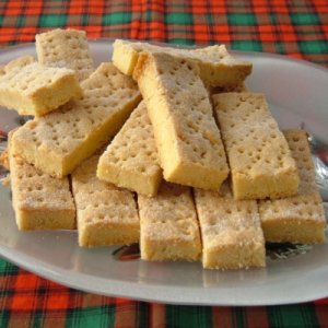Purenogluten's tweet photo. Try our fantastic #glutenfree classic shortbread #recipe - perfect for #NationalBiscuitDay https://t.co/pqckYPt3tM https://t.co/CUfFoaur8n