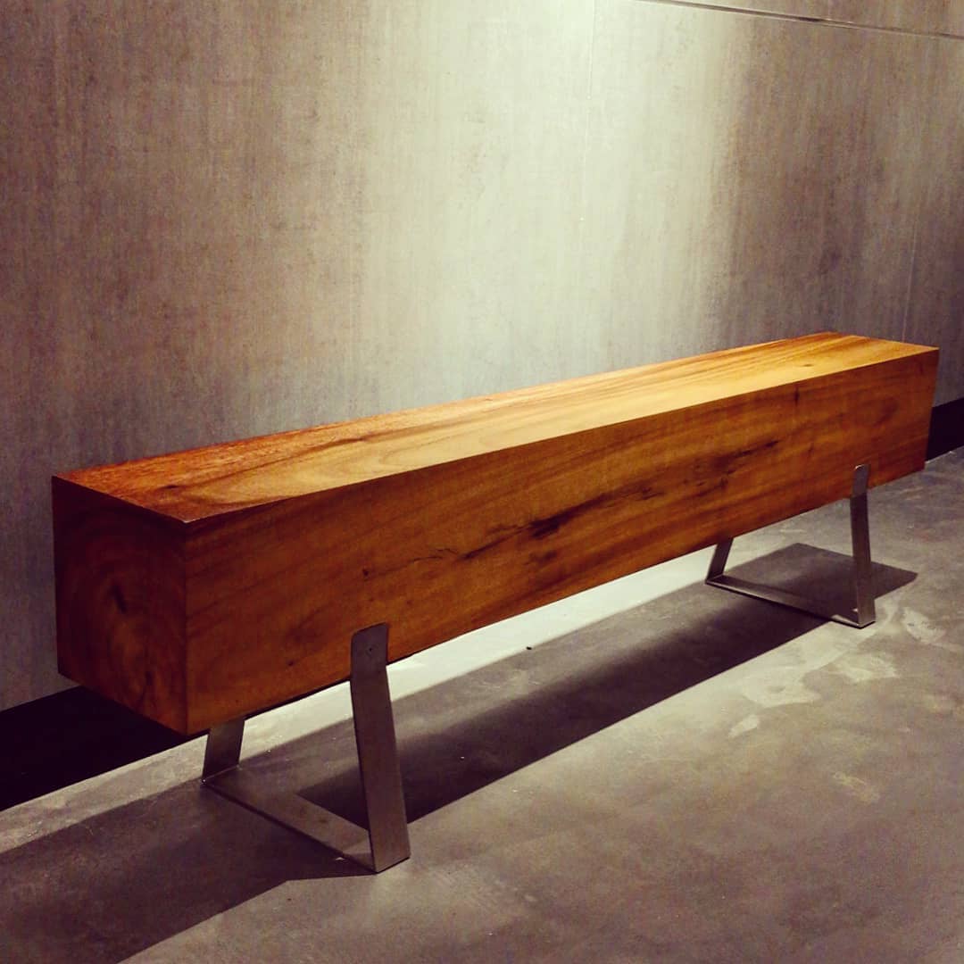 Solid Acacia wood bench/console with stainless steel legs. #arcanumhome #interiors #interiordesign #architecture #homedecor #homedecoration #homeowner #handmade #modern #furniture #design #handmadefurniture #contemporaryfurniture #furnituredesign #woodfurniture #acaciawood #bench