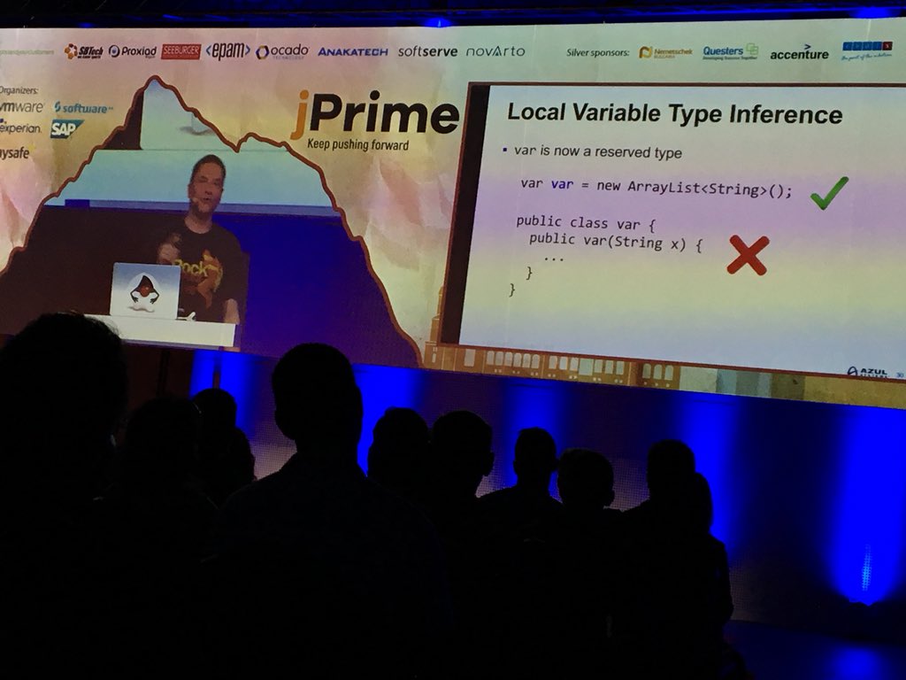 ameliaeiras's tweet photo. #usualsuspects 💪🏼😋💜 @speakjava from @AzulSystems #walkingthetalk with @java 💙history & its updates, how things have changed... #jdk6, #jdk7, jdk8, #jdk9, #jdk10 @jPrimeConf #sharingiscaring💫 https://t.co/VbatsHpuoA
