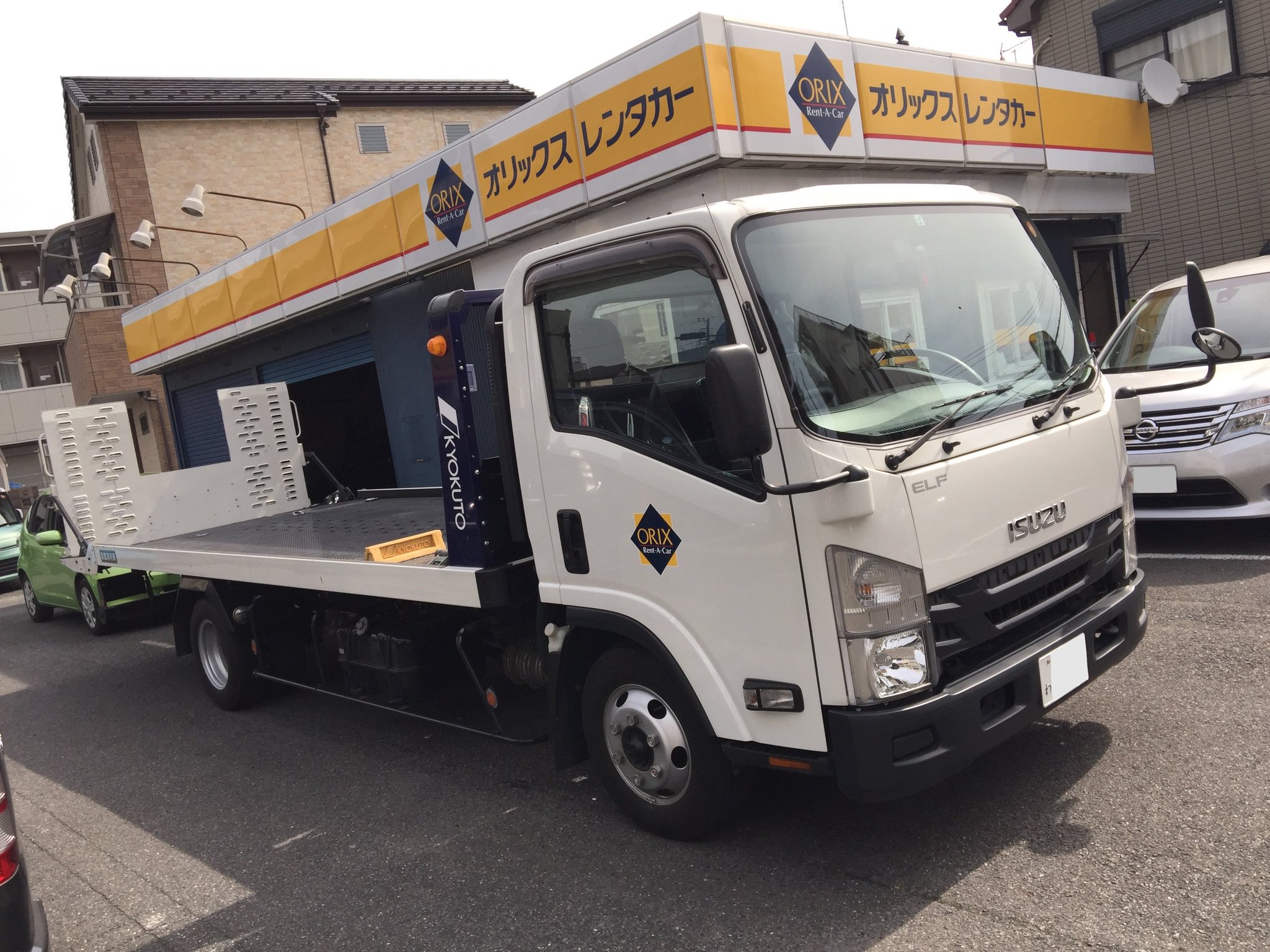 オリックスレンタカー舎人店 小さい頃はスポーツカーに憧れてミニカーを 買ってましたが 年を重ねると働く車を好き になるは 大人の階段を登ってるのかもしれません そして箱は何故か開けなくなりました 笑 そんな働く車 取り扱いございます