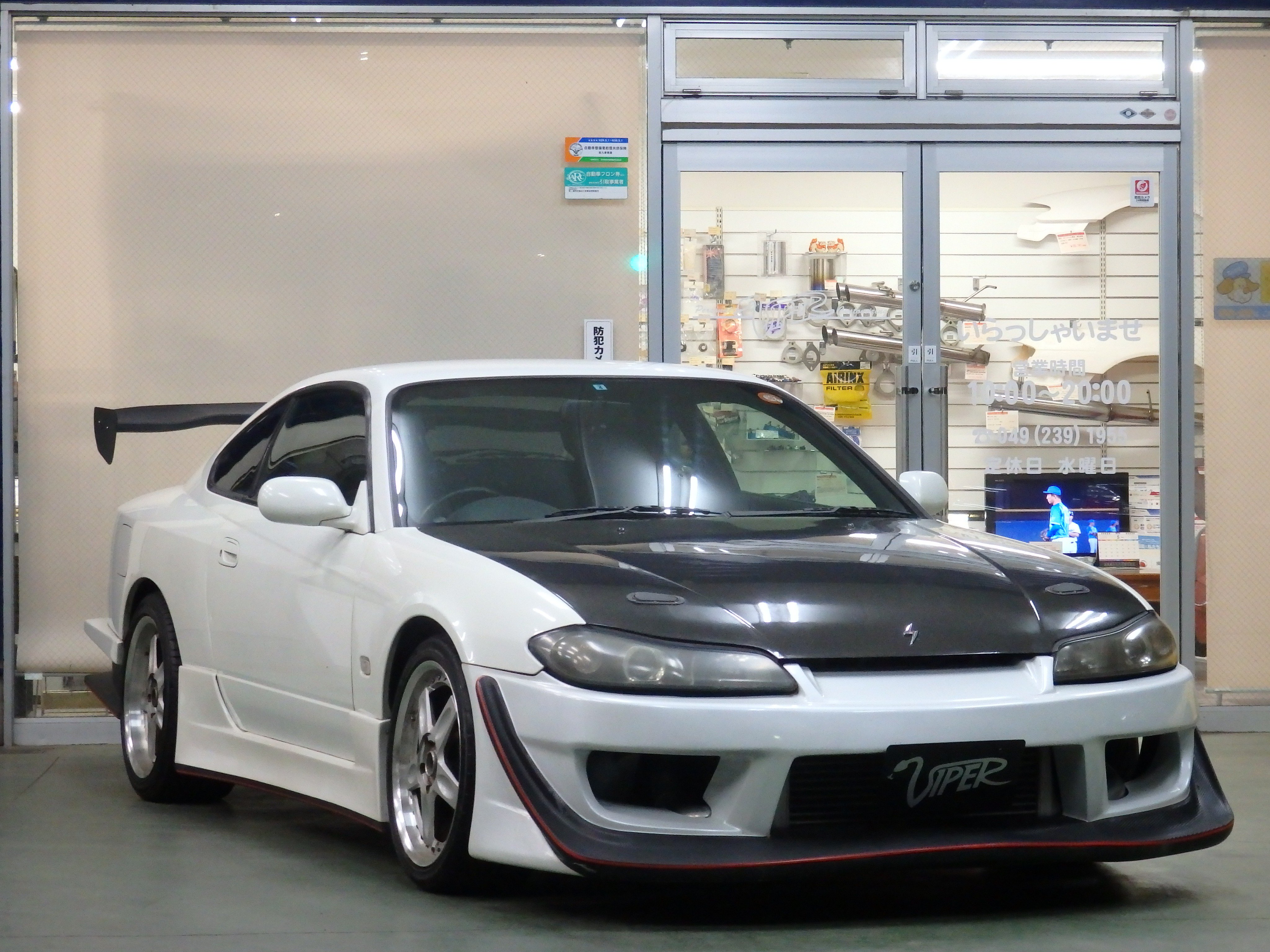 Viper Japan ｓ１５シルビアスペックｒ中古車入庫しました フルエアロ 車高調 前置ｉｃ レカロシート マフラー フｈｋｓブーコンと装備も充実です T Co Syagnyksg7 フルエアロ 車高調 前置ｉｃ レカロシート マフラー ｈｋｓブーコン S15