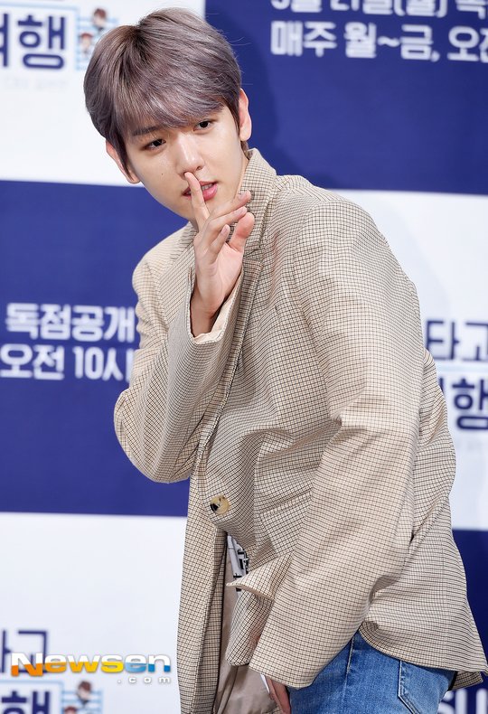 CHANBAEK_FAMILY's tweet photo. 180529 "EXO’s Travel the World through a Ladder of Fortune" Press Conference #BAEKHYUN

เหลือเกินจริงๆ อยากจับมาบีบแก้ม น่ารัก😙
Pic. knockknock0408 https://t.co/iw7LhRgAfn