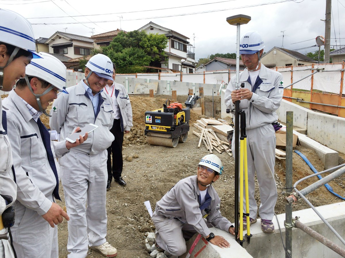 kensetsunews's tweet photo. 【挑戦!i-Construction 89】アカサカテックのGNSS測量システムを使ってみた
https://t.co/NKBiYcl9W8 https://t.co/s8VNJ0Oepv