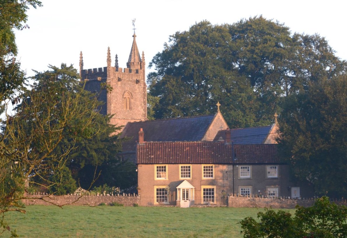 TheHolidayCots's tweet photo. Church Cottage is a luxurious self catering property nestled in the Somerset countryside. Sitting in its own mature gardens, there's plenty of space to relax & spend quality time with family & friends.
https://t.co/OQECgoYjKH
#Ashwick #Wells #Somerset #HolidayCottage #PetFriendly https://t.co/U68LY6uF1N