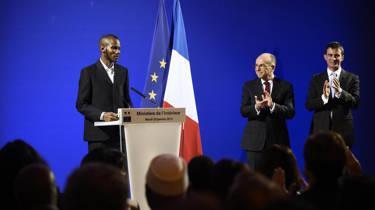 SoninkeUnited's tweet photo. #Sooninkara_Lemounou Tellement Fier 😌 #Mamoudou_Gassama #Lassana_Bathily #Sooninké @sooninkara #Sooninkaru #Super_Héros #Africains 🇲🇱#Mali_Puissancii / #Maliba / #Mali  🇲🇱 https://t.co/Mpvy0zYlX7