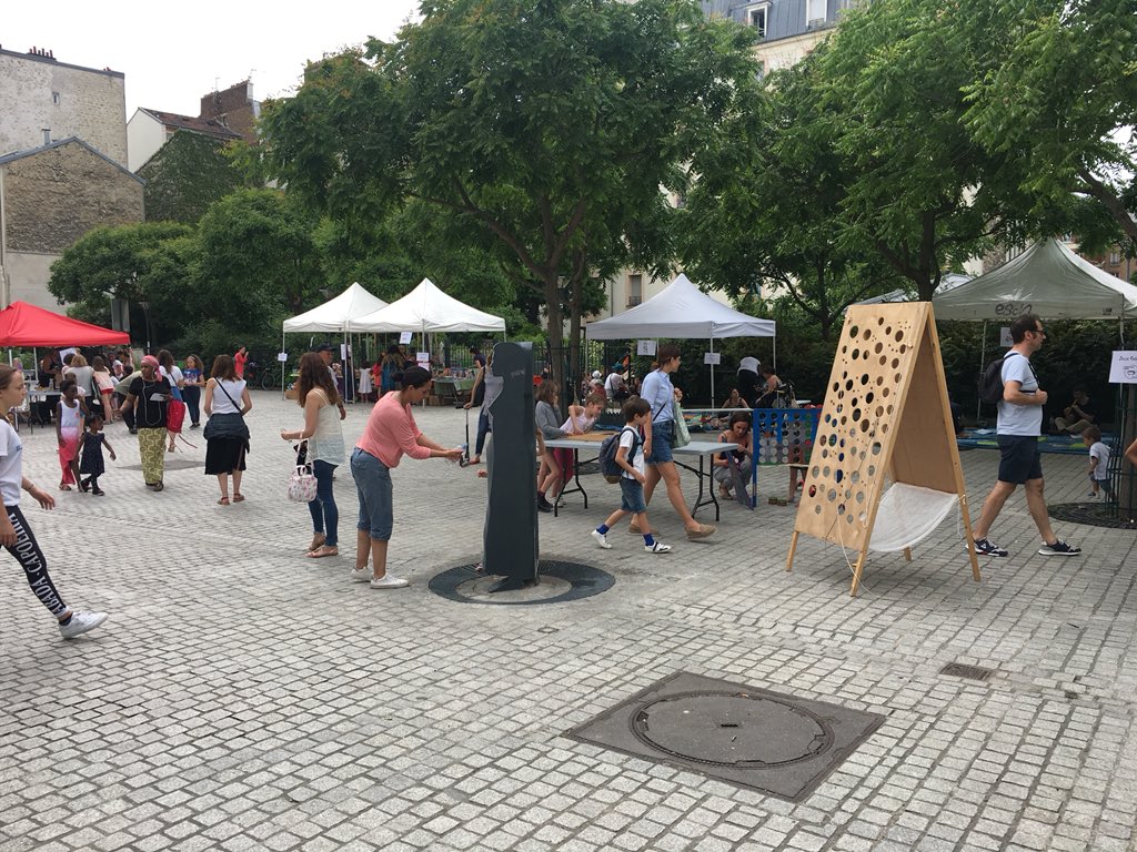 fvuillod14's tweet photo. Merci pour cette très sympathique #FeteDuJeu organisée ce week-end par Florimont, devant le @moulinacafe. Vivement des aménagements ludiques et accueillants plus pérennes sur la place de la Garenne ! #budgetparticipatif #Paris14 #Pernety https://t.co/Nj3lYpMMZP