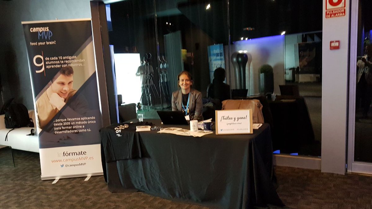 campusMVP's tweet image. ¿Estás en la @dotnet2018? Aprovecha la pausa del café para pasarte por nuestro stand y llevarte una camiseta de recuerdo 🤗 #keepcalmandcodeon #dotnet2018