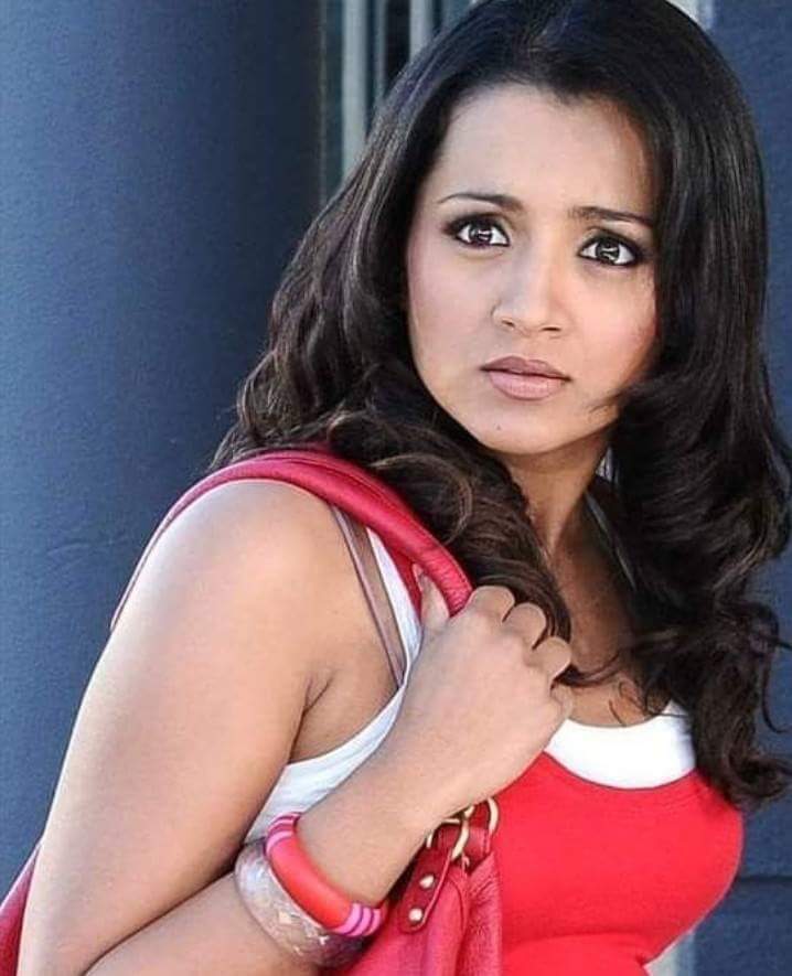 DeWew5iUQAAULM9?format=jpg&name=900x900