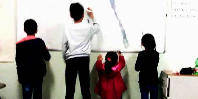 #Roma oggi #29M h19 <a href="/Puzzle_lab/">Lab! Puzzle</a> saremo alla presentazione di “Tutti i banchi sono uguali” di <a href="/christianraimo/">christian raimo</a> per parlare di diritto allo studio, di scuola pubblica e disuguaglianze, delle scuole popolari come esempi di mutualismo e solidarietà