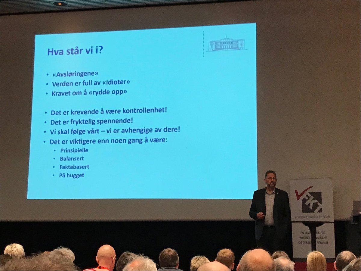 NKRF's tweet photo. Svein Harberg i Stortingets kontroll- og konst.komite åpner @FKT_no’s fagkonferanse 2018 på Gardermoen. For kontrollutvalgene er det viktigere enn noen gang å være prinsipielle, balanserte, faktabaserte og på hugget, avslutter han sitt åpningsinnlegg. | #fkt2018 #kontrollutvalg https://t.co/YLWvdyOclh