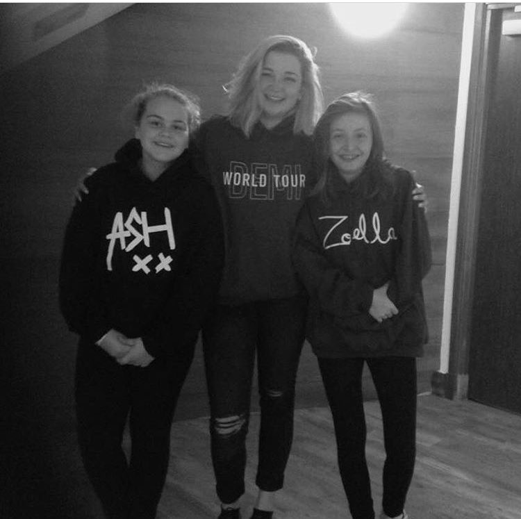 goldendecades's tweet image. not a question, but wanted to let you know that i am so grateful that i got to meet my bestest internetfriends because of you💜 we are meeting again on june 10th to go see your birmingham show together!! im so excited!!💜