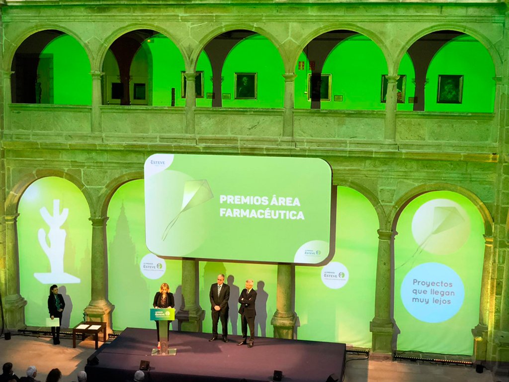 LightProject_ES's tweet image. Tecnología y naturaleza envolvieron a los VII Premios Esteve dlvr.it/QVRv8z