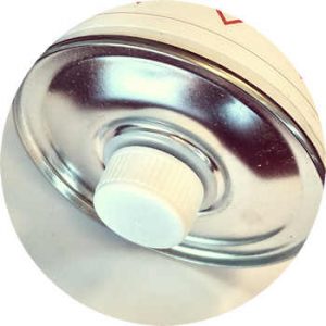 ventprotec's tweet image. #FelizMartes Cuide las #ventanas de #PVC sus clientes con el limpiador para profesionales ventprotec140. Elimine todos los restos de la instalación y ofrezca un tratamiento antiestático a sus clientes: +info ventprotec.es/productos/vent…