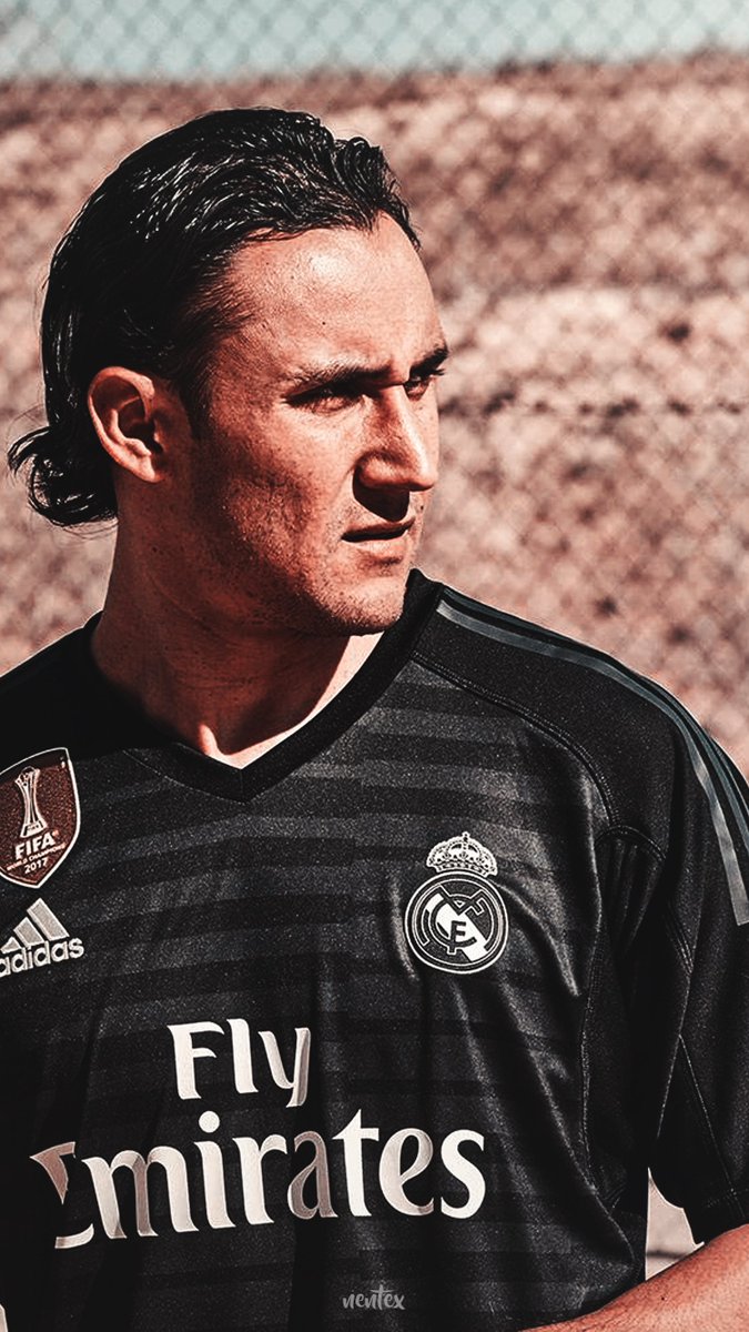 nihxl's tweet photo. The 2018/19 GK's Kit! https://t.co/ud9Ng6qoX7