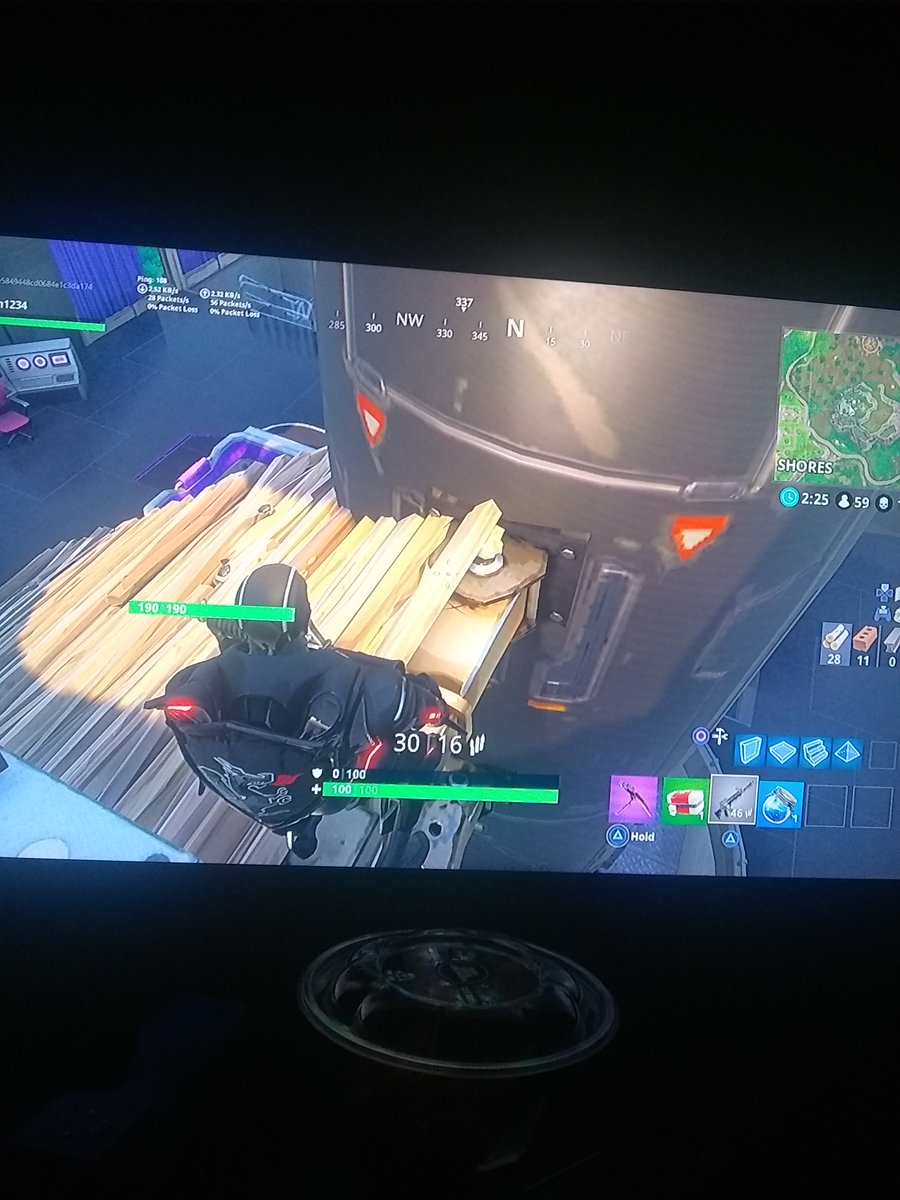 Corbinschroede6's tweet photo. #fortnite this is the spot you need to find the battle token https://t.co/Y8zrgw9Ubt