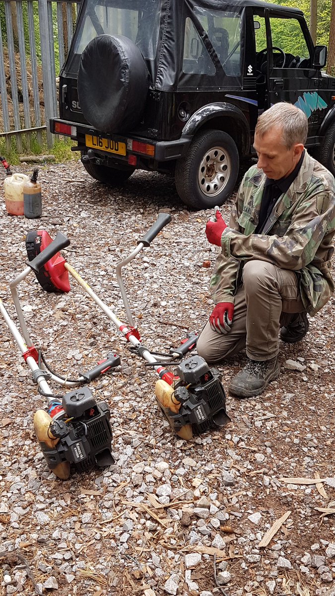 the_blaen's tweet photo. Getting ready to clear the paths:) https://t.co/AqZwSvvMDr
