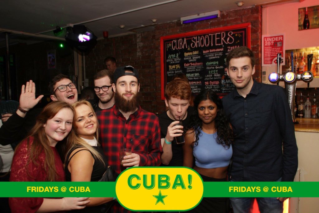 kimb_erley_'s tweet photo. #RIPCuba thanks for providing sweaty photos of nights we definitely don’t remember! Uni and Cuba over in one year my emotions can’t take this 🍷🍻🍸🥂 https://t.co/q5R72GM0Kt