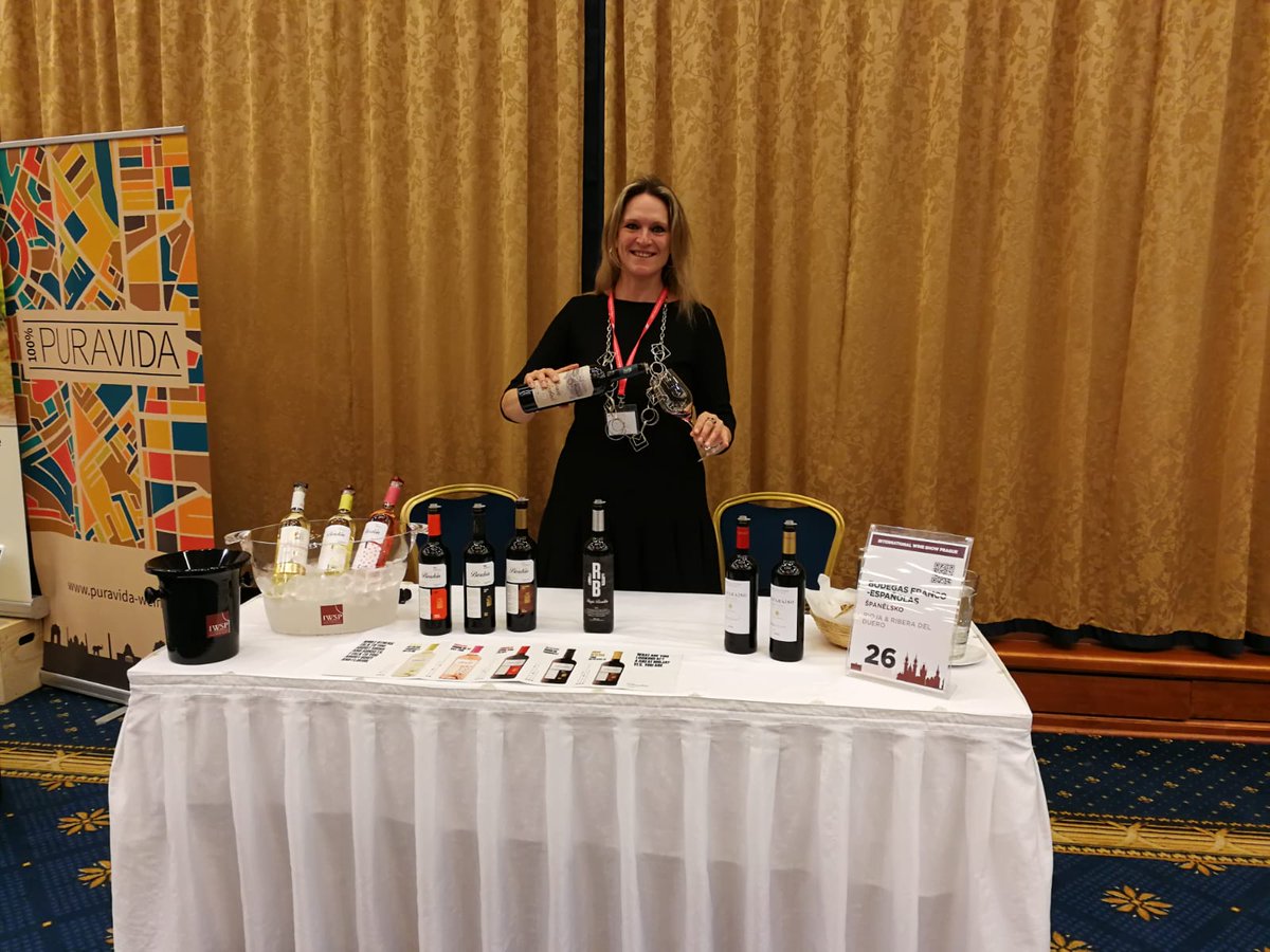 Martins_Wine's tweet photo. International Wine Show Prague 2018.
Opening right now.
Join us if you are in the city and look for a good tasting.
#IWSP #RiojaWine #ExportWine #RiberaDelDuero #InternationalCommerce https://t.co/IOKwXUDZDq
