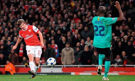  Happy 37th birthday to former Arsenal player Andrey Arshavin! What is your favourite goal that he scored for us? 