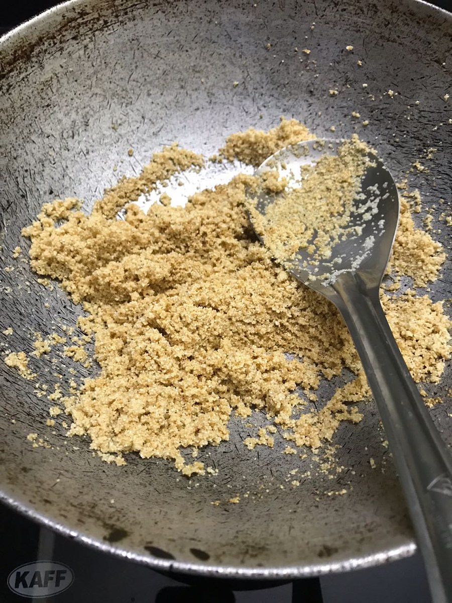 katyalnikhil's tweet photo. Top tip for making a great #SujiHalwa, is to properly brown the #Suji or #Rawa before adding in #Sugar and #DryNuts. Add a pinch of #CardamomPowder for flavour.
See the various stages of halwa prep here 👇
#FoodAndAllThat #NikhilsRasoi #Halwa #Sheera https://t.co/sfQkZJvRRQ