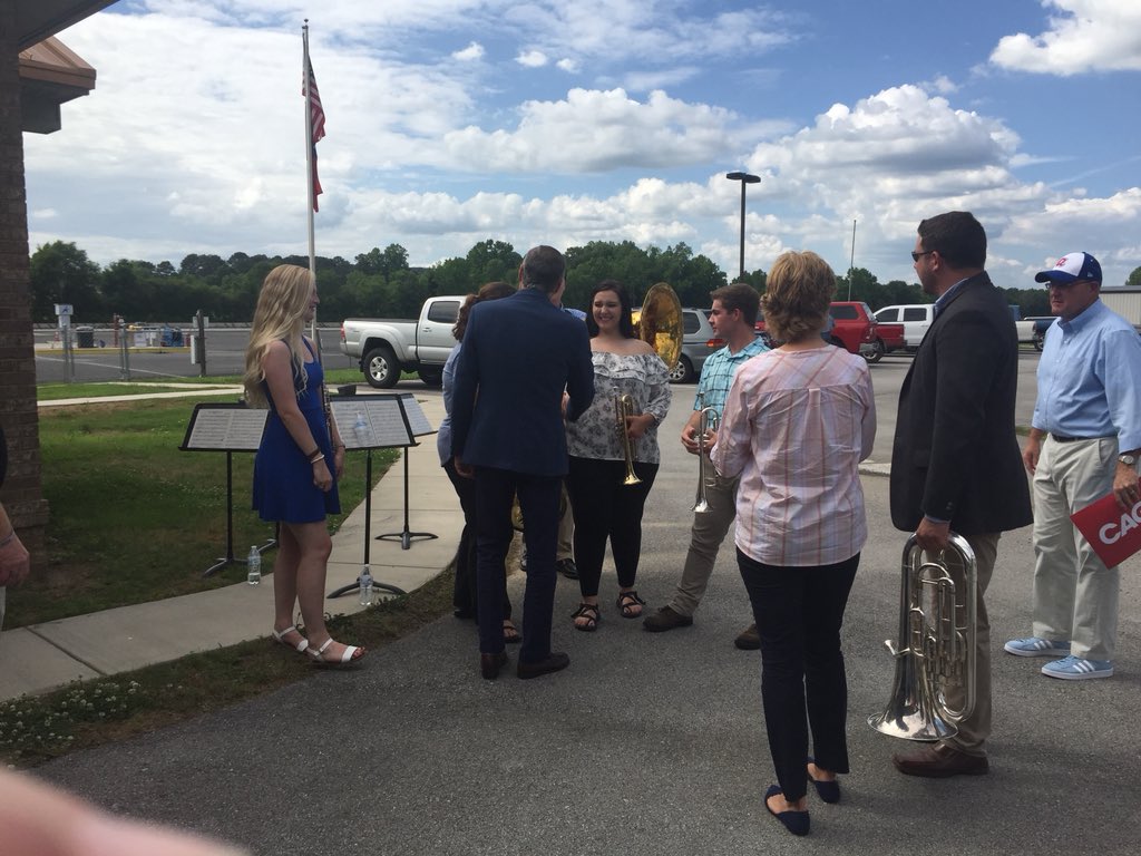 DamonRainesWC's tweet photo. @RamblerPit Senior band members and Mr. Self welcomed the Lt. Governor and his wife to Walker County @WalkerCoSchools  #SweetSoundsoftheRamblerBand https://t.co/5Aor4hG77M