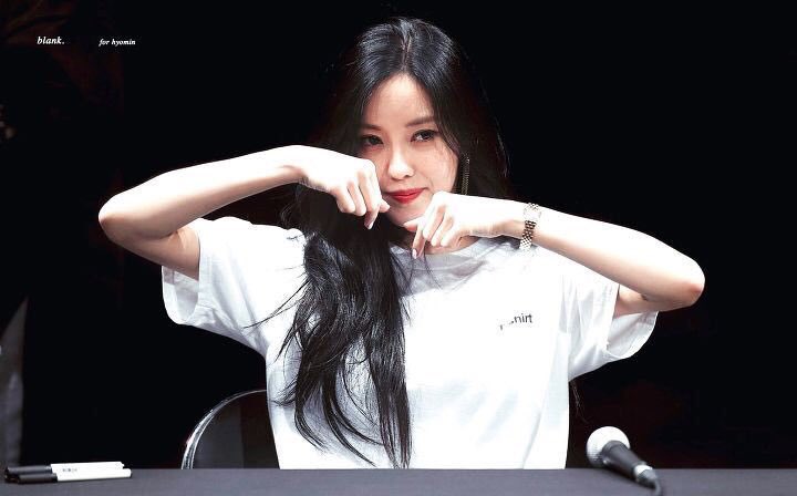 T_aravnnet's tweet photo. #HAPPYHYOMINDAY 
#2018HappyHyominDay https://t.co/3carrQcHMY
