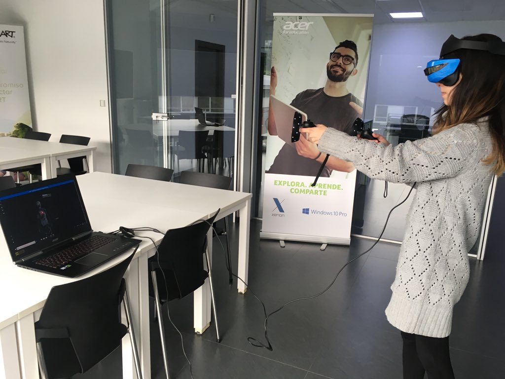 xenoncomputer's tweet photo. Preparando material para la #escueladeprofes @MsEduEsp @Acer_Education https://t.co/iluKGk5nbu