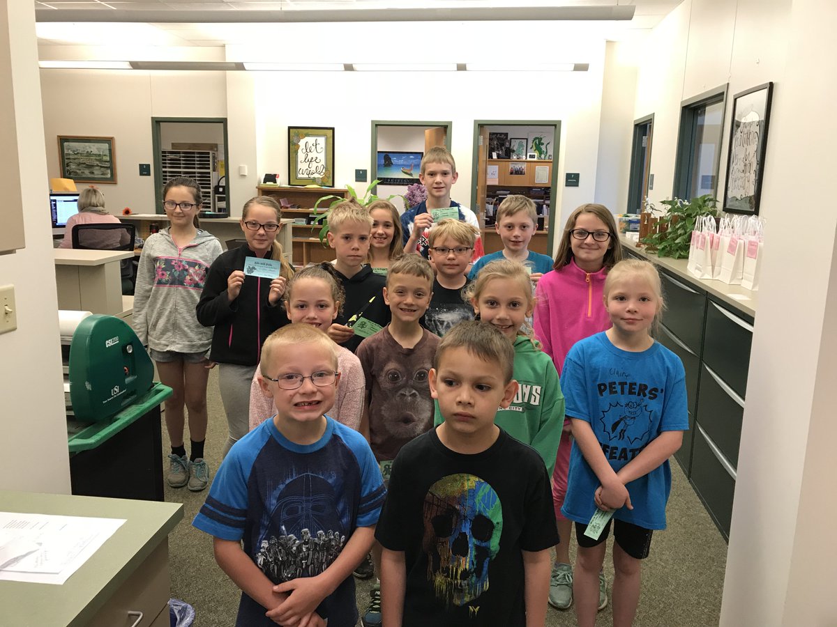 PCEDragons's tweet photo. Last week we celebrated these students for being in the Dragon Zone! https://t.co/BCIrJbataa