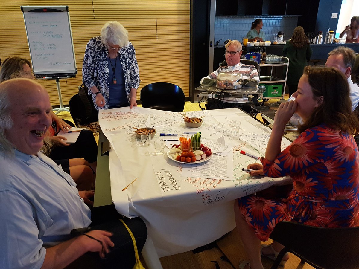 Solgu's tweet photo. Geanimeerde brainstorm voor #implementatie #VNverdrag @GemeenteUtrecht vervolg #stadsgesprek #toegankelijkheid https://t.co/3aPmoD644K