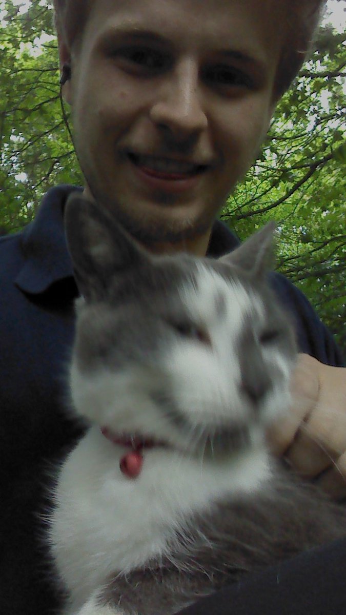 Beanomos's tweet photo. Made this friend at work on my break #cute #cat #love #me https://t.co/PMwR7R9I8o