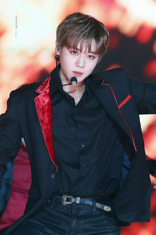 yoo28878's tweet photo. 생일 축하해용 지훈아 🎂
우리 윙깅이 널 평생 사랑해줄게 😚😘🎁
지훈이 내마음 속에 저장! 😉

#HappyJihoonDay #박지훈_생일축하해
#박지훈 #parkjihoon #워너원 #워너블 #WannaOne #Wannable #윙깅이 https://t.co/l5uqpE5uCz