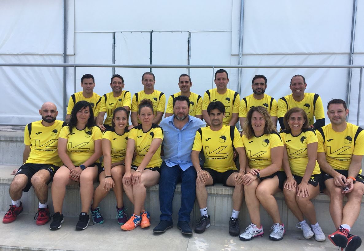 ¡Así son los KOMBATientes del equipo de #pádel Centro de Padel Las Matillas! @lasmatillas