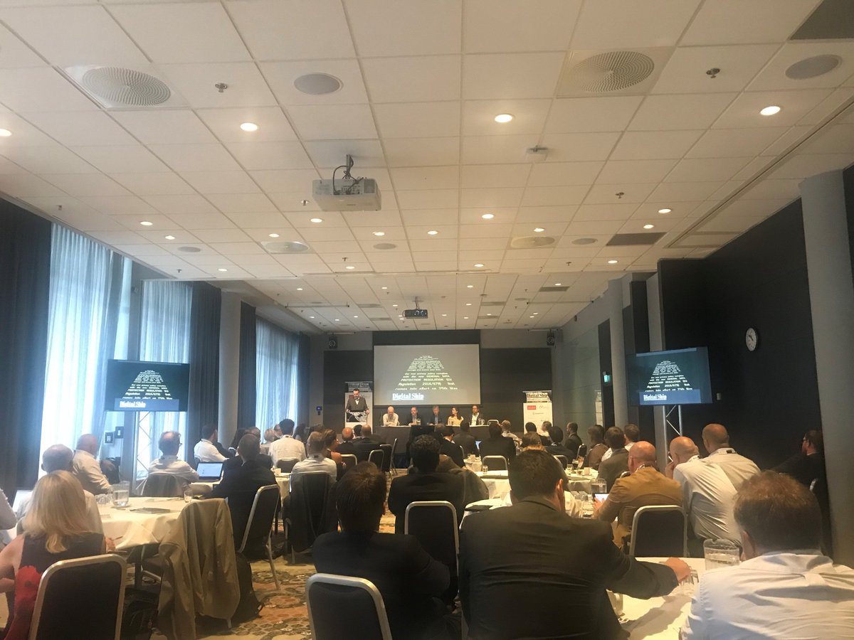 Marlink_News's tweet photo. Really interesting panel discussion on Driving Collaboration in the Big Data Era at Maritime Big Data Oslo today. @TheDigitalShip #maritimebigdata #dsoslo https://t.co/LkOamEFt5u
