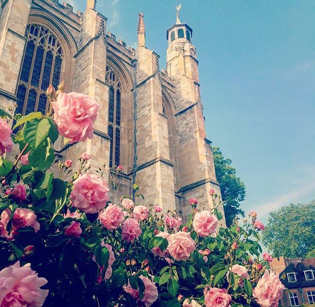 OriginalWindsor's tweet photo. Standing tall and proud, the beautiful Eton College Chapel! 🌺🇬🇧🎶
(📸: https://t.co/23lEUXXxoN ) https://t.co/6A2eoBoRDp