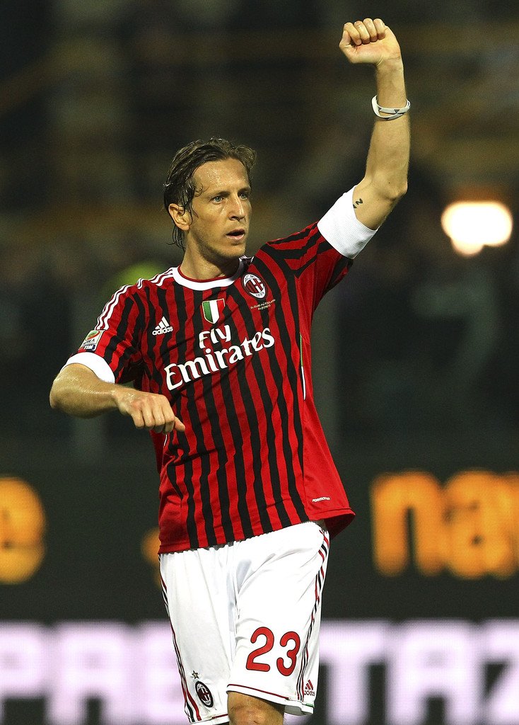 Happy birthday Massimo Ambrosini(born 29.5.1977) 