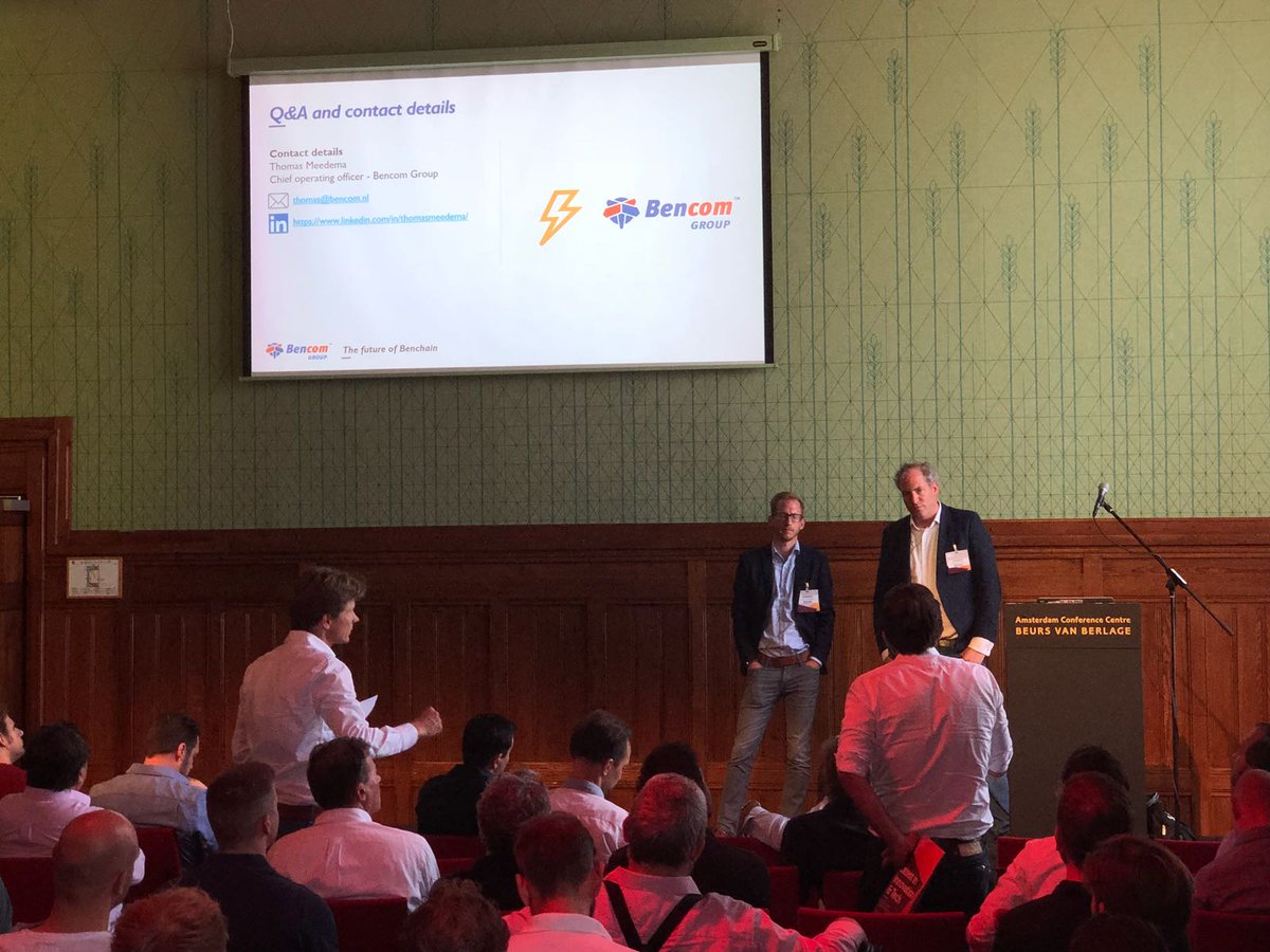 bencom_group's tweet photo. Zojuist mogen spreken voor een overvolle en geïnteresseerde zaal luisteraars tijdens #techlive18! Over het toepassen van #blockchain technologie in de #energiemarkt en natuurlijk het winnen van de prachtige eerste prijs 🏆💡#winningteam #event https://t.co/XitfWeICwf