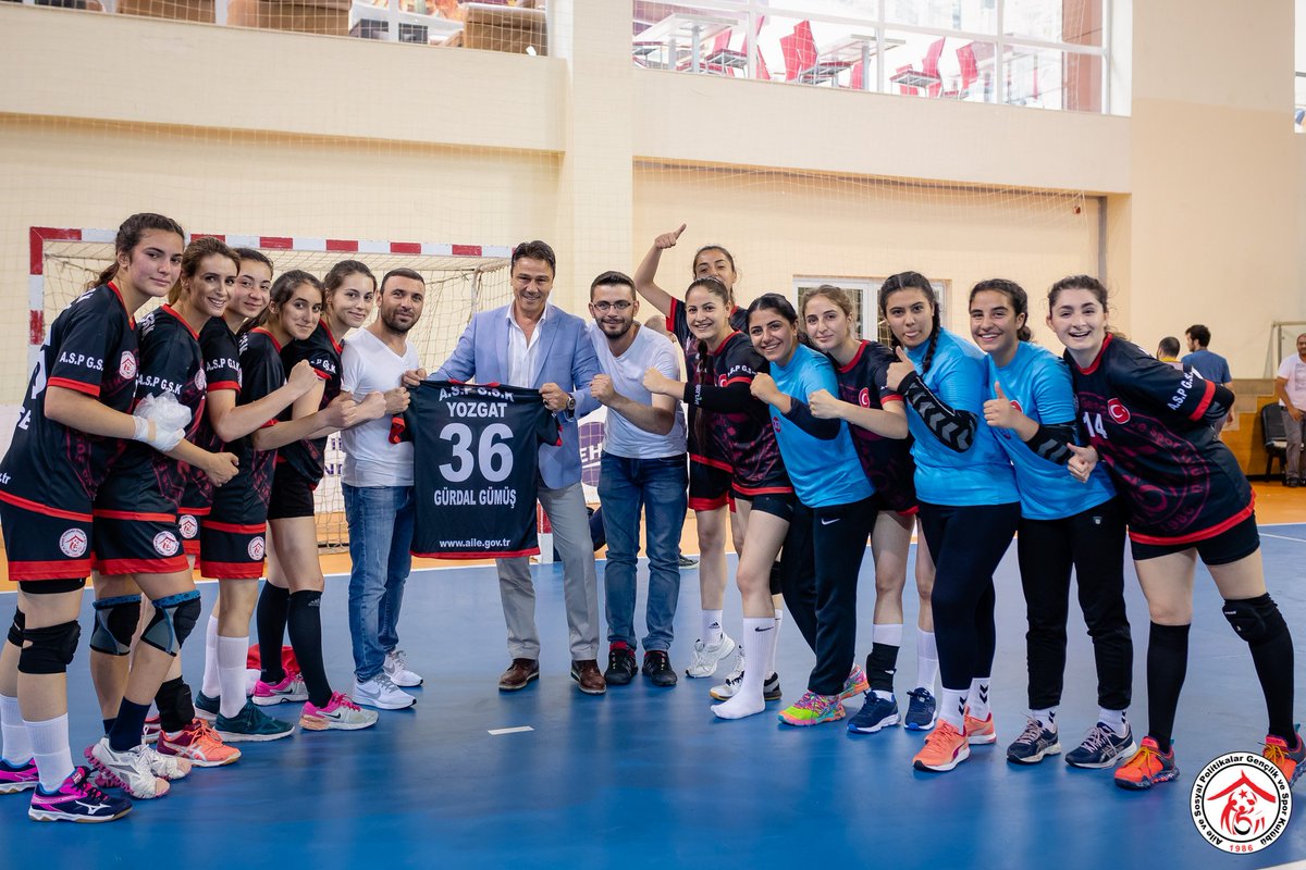 Bozok Yaylasının Perileri 2. Ligde! Tüm fotoğraflar ve haberin detayı için link: 

facebook.com/pg/ASPGenclikS…

#perilerimiz2.ligde #aspgsk #bizbiraileyiz #hentbol #aspgskhentbol