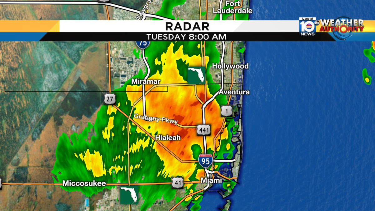 Heavy rain spreading into norther Miami-Dade and parts of Broward. Stay Safe https://t.co/fV6FK4E72J