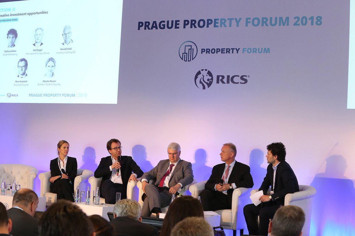 _Property_Forum's tweet photo. Student housing panel at #PraguePropertyForum with experts from @IC_Europe, value one holding, Round Hill Capital and Zeitraum, moderated by @StudentMarktng https://t.co/8Tt96YZ9oh