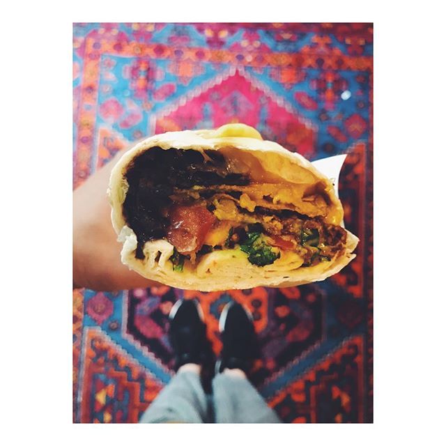 hungryturtle_'s tweet photo. 💯 CLASSIC BEEF 💯 🐢#burritolove #hungryturtle #mitoderohnekoriander #mitextrakäse https://t.co/hgWXDJgS7M https://t.co/WcyEnyDec7