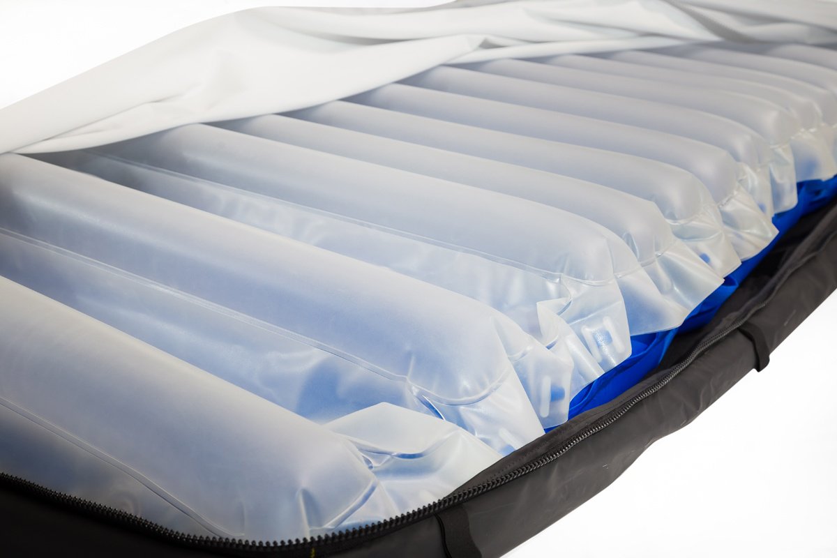 Rober’s mattress systems mimic the body’s natural movements. They provide comfort for the patient and help to avoid #pressureulcers. They can also be used to promote healing of existing #pressureinjuries bit.ly/2m8PU3q 
#Stopthepressure #PatientCare  #pressureulcers