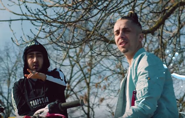 officialcharts's tweet photo. We could be welcoming back @TheDappy back to the Top 40 for the first time in 6 years this week - new single Oh My is climbing in today's chart update...  https://t.co/fAJsL6qFnr https://t.co/u4JbWQHhtL
