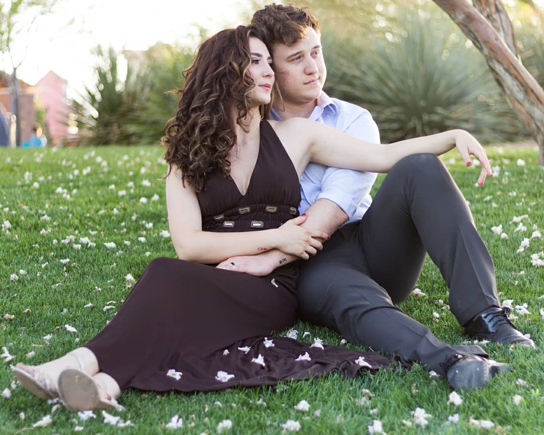 ventureforthph's tweet image. Laying in bed writing IG captions for this couple's photoshoot and I have SO MUCH TO SAY! ❤ #lasvegas #engagementphotos