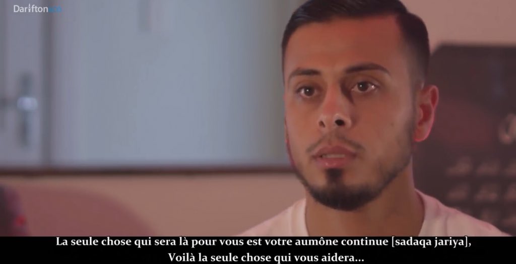 Alkanz's tweet photo. Et ce rappel crucial : “la seule chose qui sera là pour vous est votre aumône continue [sadaqa jariya]. Voilà la seule chose qui vous aidera”
sadaqa jariya=aumône qui nous survit, demeure après notre mort et qui est utile à d’autres: puits, mosquée, Coran offerts et lus lus lus https://t.co/6kz6NOrwVI