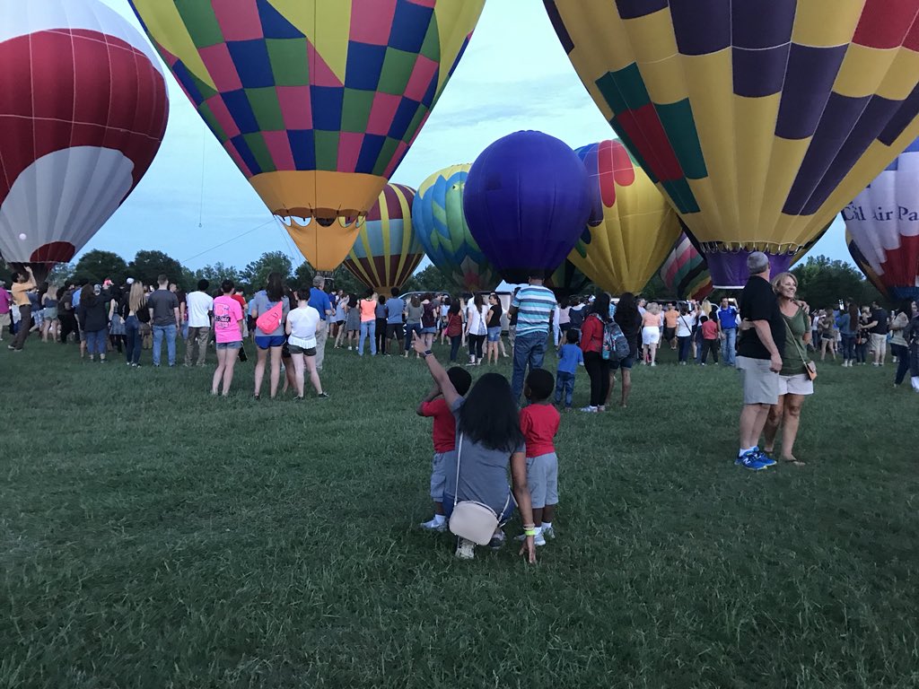 KFore1's tweet photo. Thank you @USABalloonFest, my boys had the best time watching the balloons come to life and glow when the sun went down! #FreedomBalloonFest #MemorialWeekend 🎈🎈🎈 https://t.co/7or58qvfcw