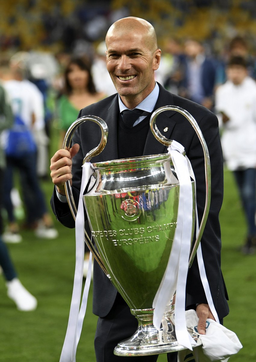 #LaLiga: 🏆
Champions League: 🏆🏆🏆
Mundial de Clubes: 🏆🏆
Supercopa Europa: 🏆🏆
Supercopa España: 🏆

¡Zidane ha ganado 9 TÍTULOS en 2 años y medio como entrenador del <a href="/realmadrid/">Real Madrid C.F.</a>! 😱🔝