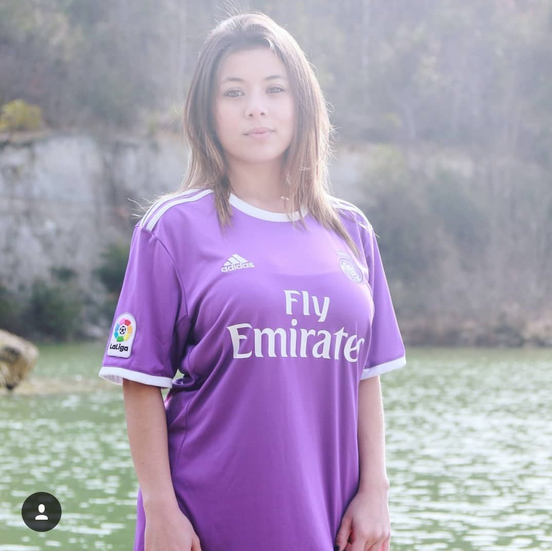 Gael__10's tweet photo. Bonne chance à notre finaliste Jade pour le concours #Job2ReveRMC (non mais @gilbertbrisbois tu es vraiment trop fort) https://t.co/uVFrrCbWGm